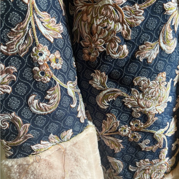 Forever 21 Faux Fur Lined Jacquard Floral Printed Long Winter Coat - Picture 6 of 10